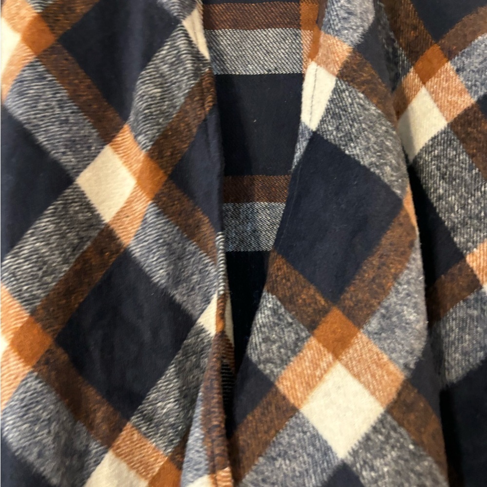 Vest - Picture 3 of 7